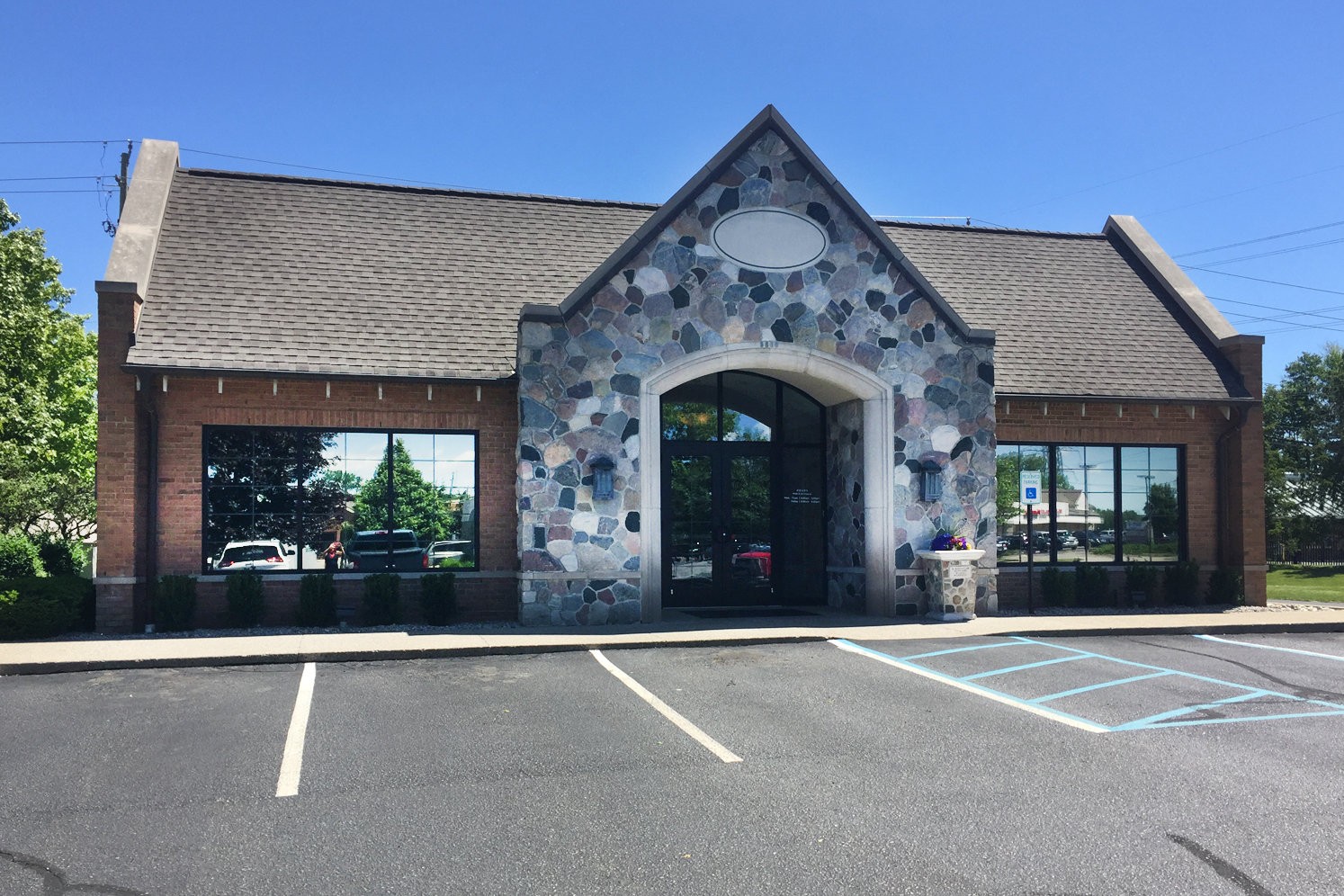View of the Clarkston, Michigan Office from the outside parking lot