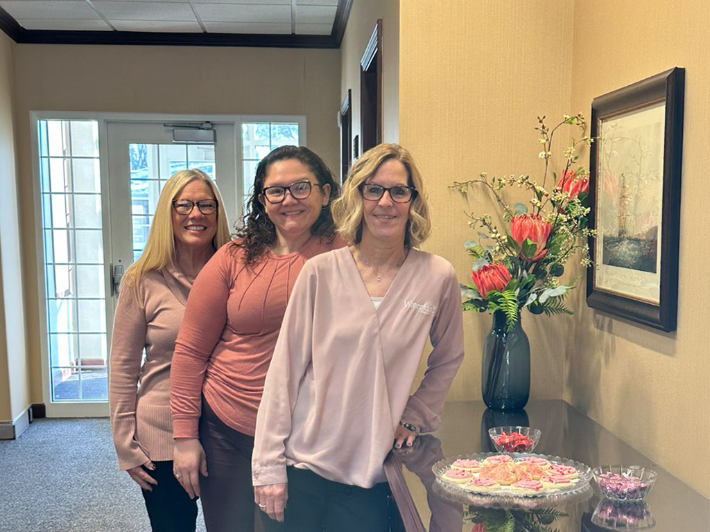 Waterford's Retail team offering Community Banking in Perrysburg